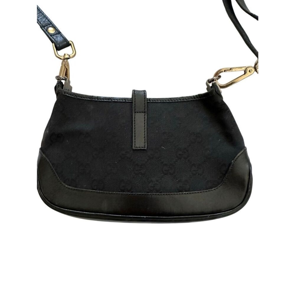 Gucci Jackie Black Shoulder Bag with silver piston lock Hardware - Picture 4 of 15